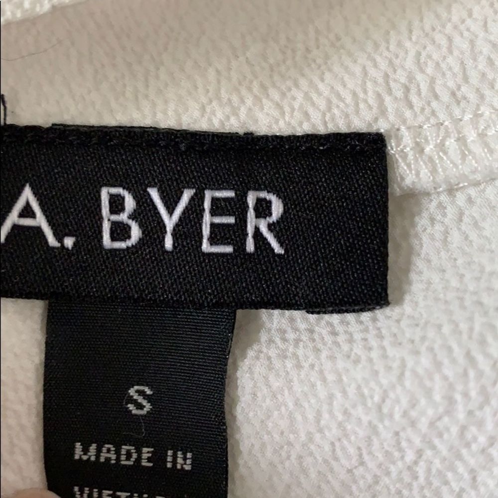 A. Byer Sleeveless Shirt Size Small - Picture 4 of 4